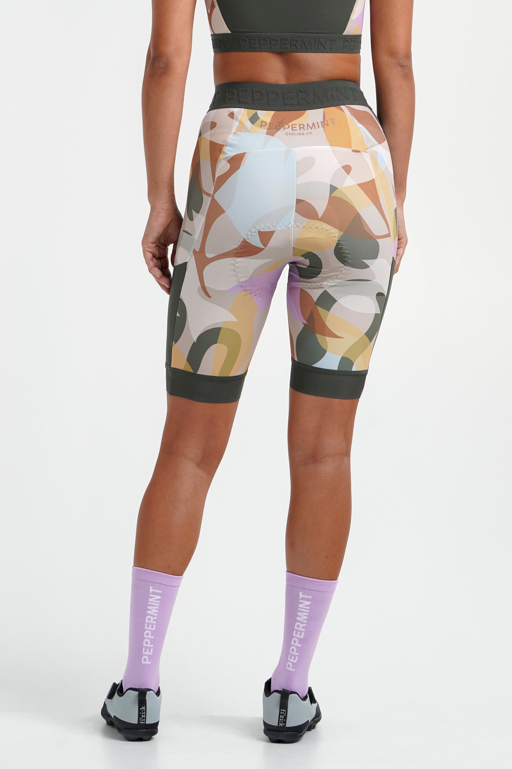 Signature Cargo Short